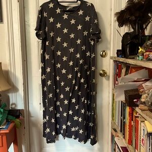 Magnolia Pearl Short Sleeve Dylan dress in Galaxy print RARE